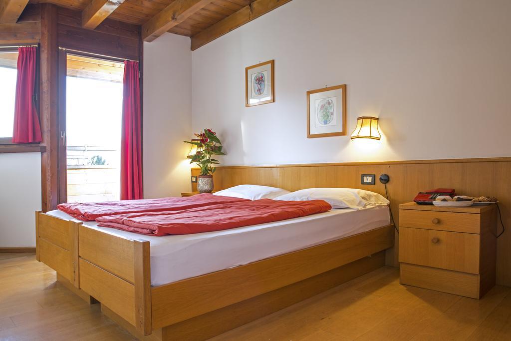 Hotel San Valier Cavalese Δωμάτιο φωτογραφία